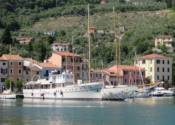 La Nuova Paranza - Le Grazie - - Cinque Terre *